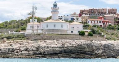 Faro de Cullera – The Iconic Lighthouse with Breathtaking Coastal Views